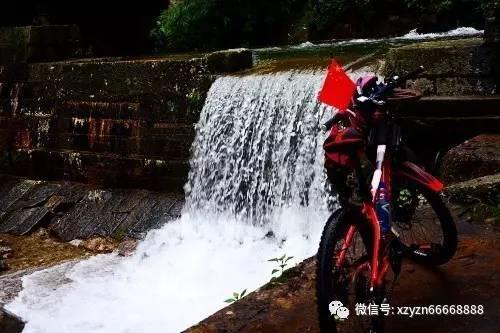 逃离比利部落小屋