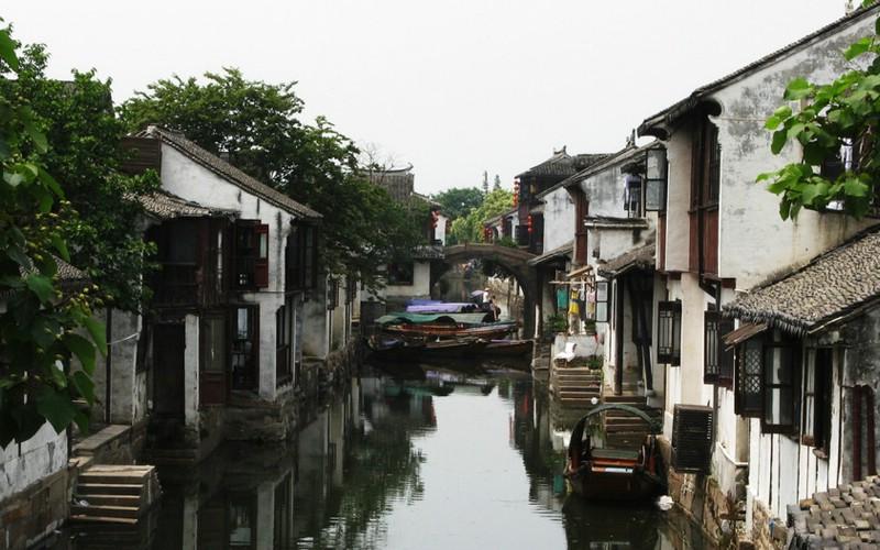 购房选择大平层还是联排别墅？游戏画面